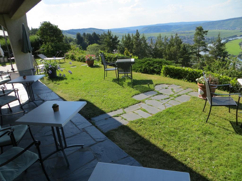 Hotel Gastehaus-Weingut Loersch Leiwen Zewnętrze zdjęcie